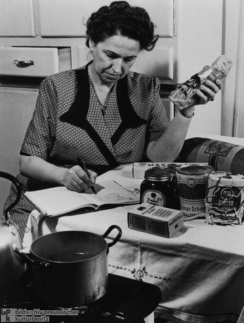 The Art of Maintaining a Household: All Purchases are Carefully Recorded (1950)